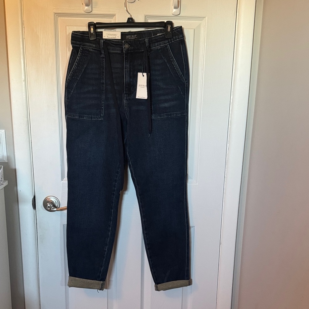 Judy Blue Midnight Wash Jogger Jeans